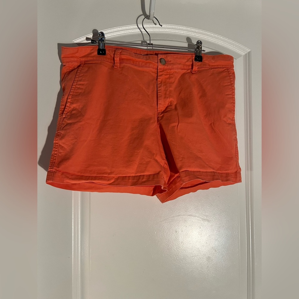 Khakis by GAP Girlfriend shorts